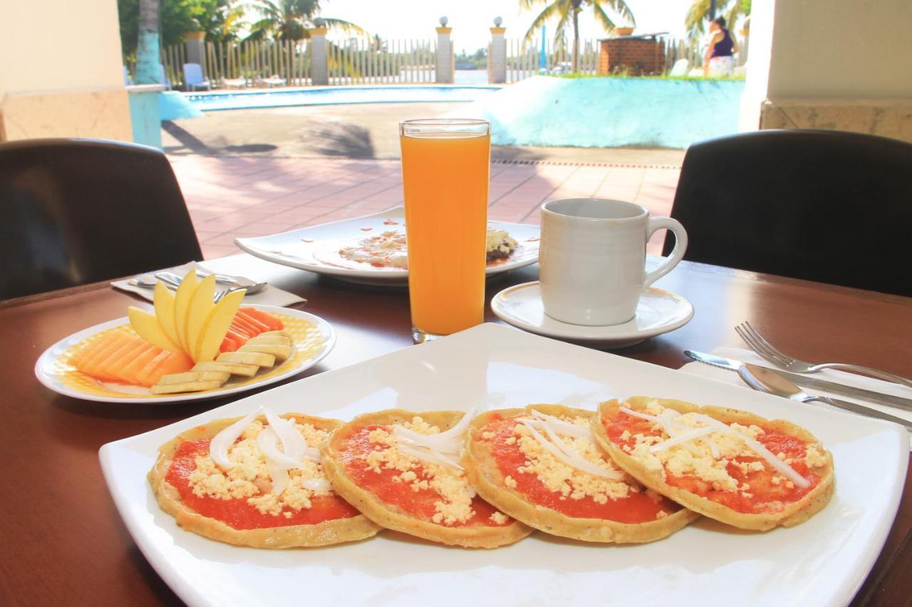 Hotel Gran Palmeiras Playa Chachalacas Екстериор снимка